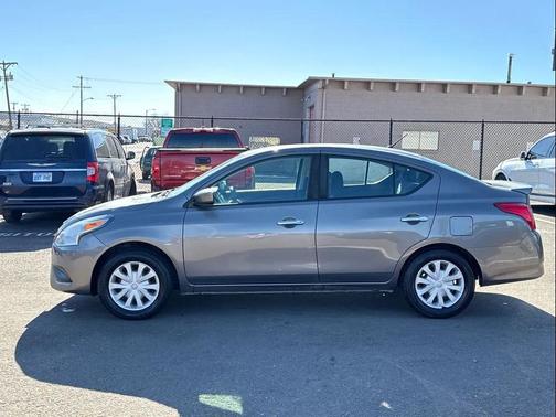 2017 Nissan Versa 1.6 SV