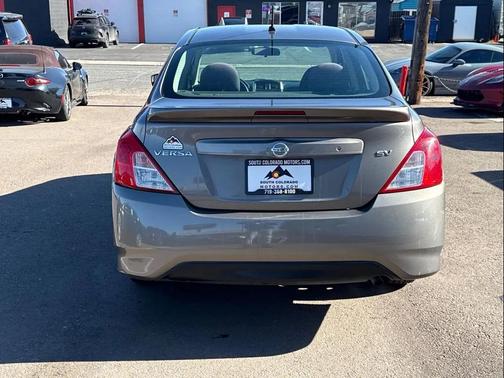 2017 Nissan Versa 1.6 SV