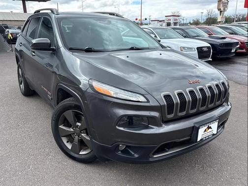 Gray 2017 Jeep Cherokee North