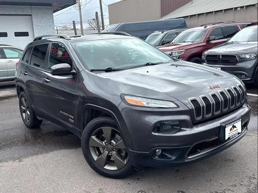 Gray 2017 Jeep Cherokee North