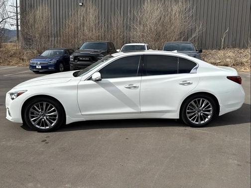 2022 INFINITI Q50 3.0t LUXE