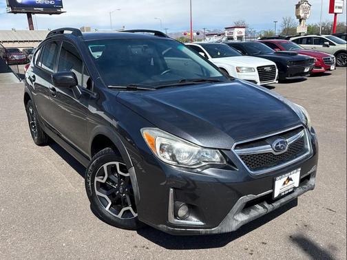 Dark Gray Metallic 2017 Subaru Crosstrek 2.0i Premium