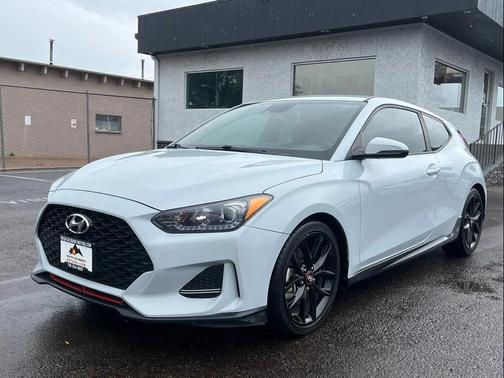2020 Hyundai Veloster Base