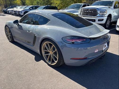 2024 Porsche 718 Cayman Style Edition