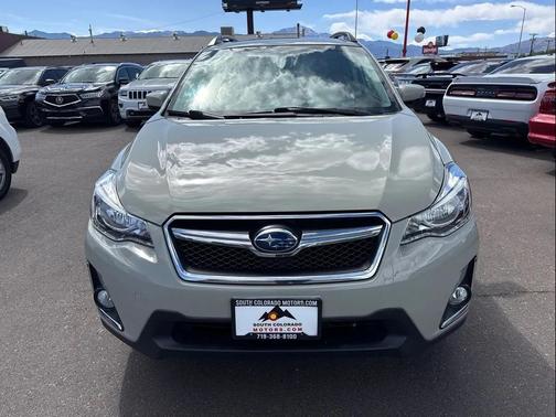 Desert Khaki 2017 Subaru Crosstrek 2.0i Limited