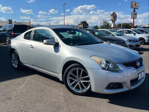 2010 Nissan Altima 3.5 SR