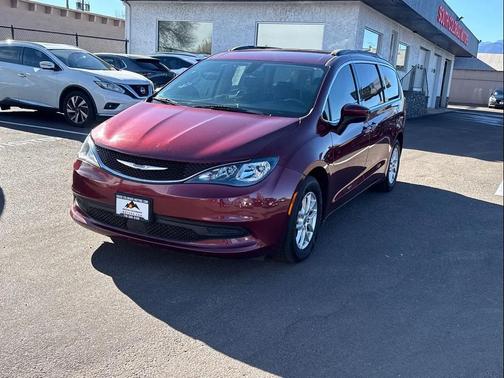 2021 Chrysler Voyager LXI