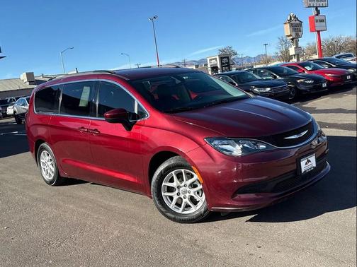2021 Chrysler Voyager LXI