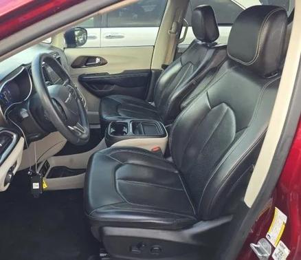 2021 Chrysler Voyager LXI