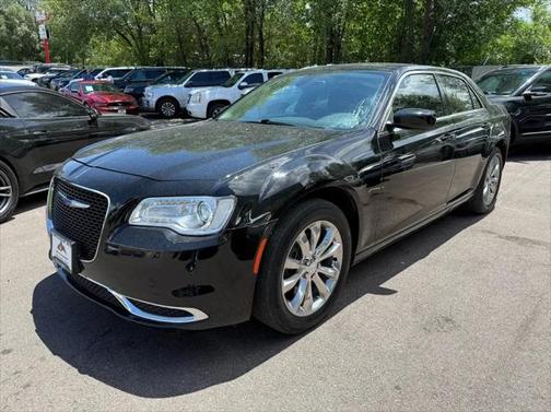 2018 Chrysler 300 Touring
