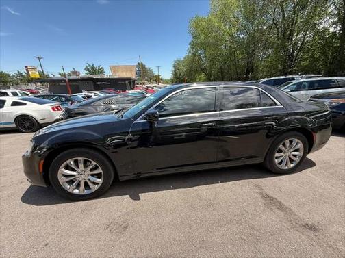 2018 Chrysler 300 Touring