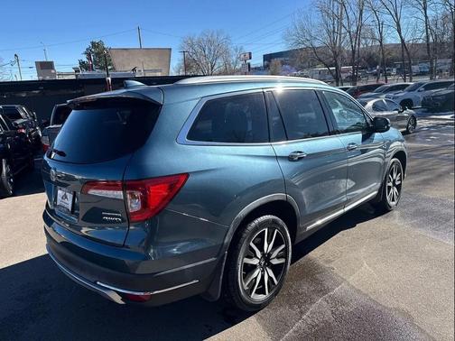 2019 Honda Pilot Touring 8-Passenger