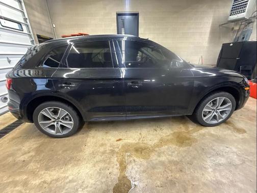 2020 Audi Q5 45 Premium Plus