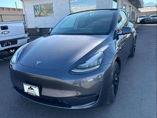 2021 Tesla Model Y Long Range Dual Motor All-Wheel Drive