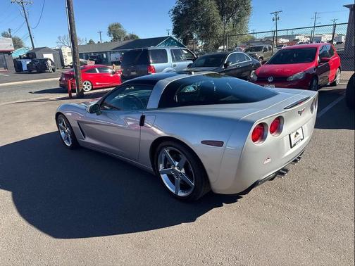 2005 Chevrolet Corvette Base