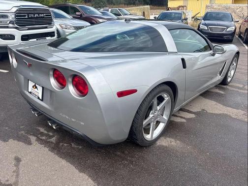 2005 Chevrolet Corvette Base