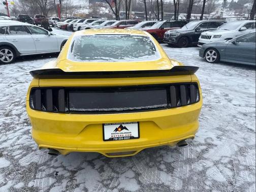 2016 Ford Mustang V6