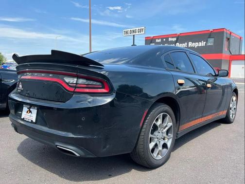 2015 Dodge Charger SE