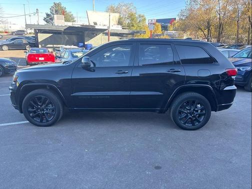 2019 Jeep Grand Cherokee Altitude
