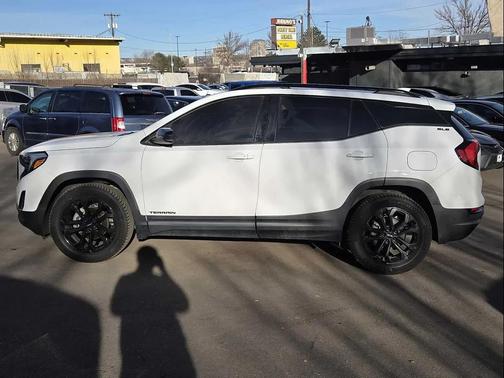 2021 GMC Terrain SLE