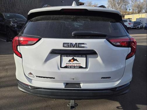 2021 GMC Terrain SLE