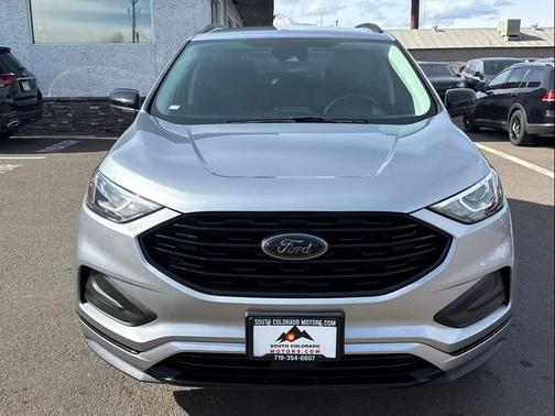 Iconic Silver Metallic 2022 Ford Edge SE