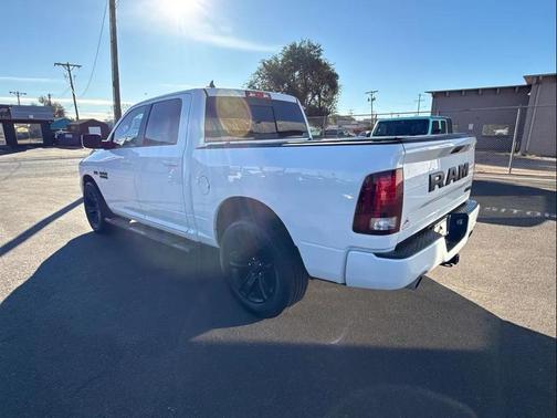 2017 RAM 1500 Night Crew Cab 4x4 5'7' Box