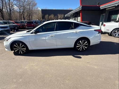 2021 Nissan Altima SR Intelligent AWD