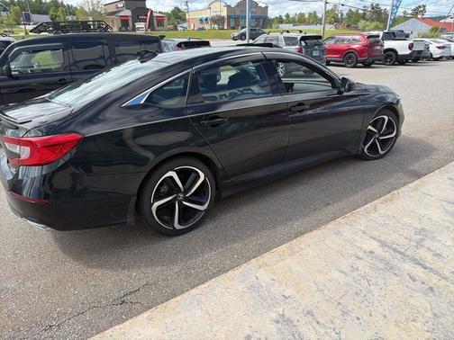 Crystal Black Pearl 2022 Honda Accord