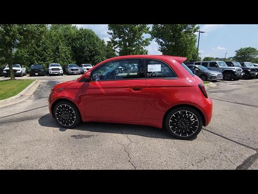 2024 FIAT 500e (RED) Edition