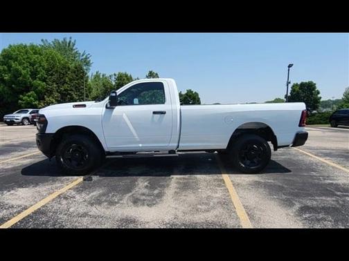 2025 RAM 2500 Tradesman Regular Cab 4x4 8' Box