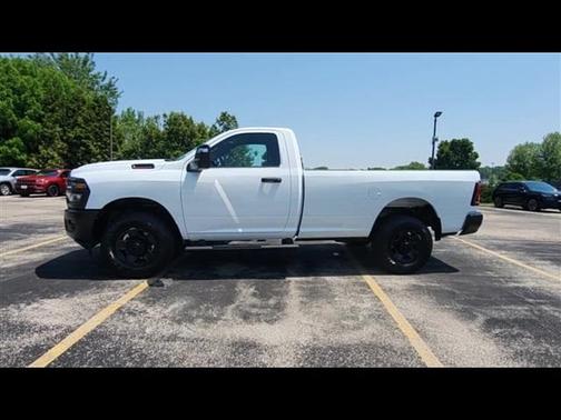 2025 RAM 2500 Tradesman Regular Cab 4x4 8' Box