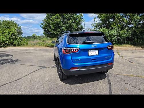 Hydro Blue Pearlcoat 2026 Jeep Compass Limited