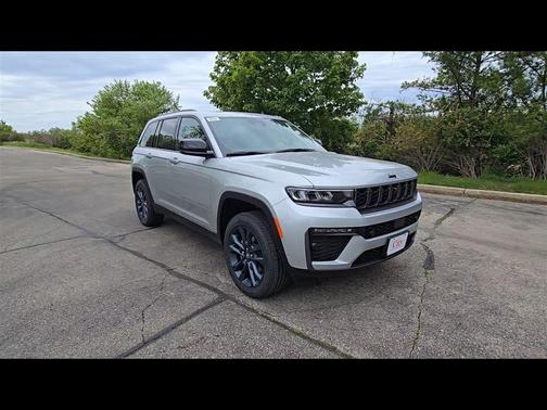 Silver Zynith 2026 Jeep Grand Cherokee Limited