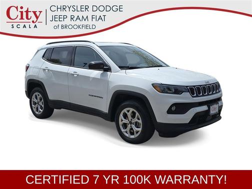 Bright White Clearcoat 2025 Jeep Compass Latitude