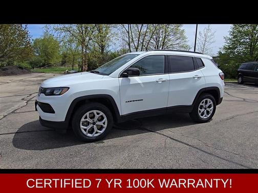 Bright White Clearcoat 2025 Jeep Compass Latitude