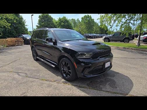 DB Black Crystal Clearcoat 2024 Dodge Durango R/T Plus