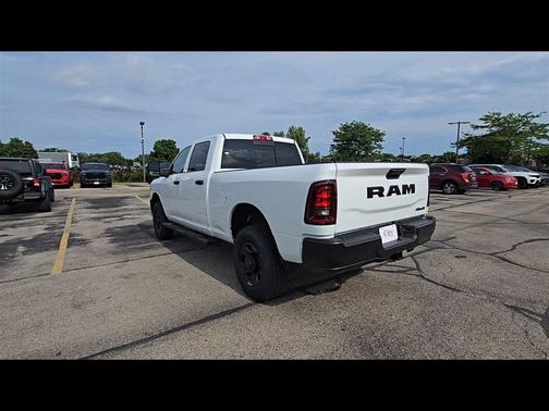 2025 RAM 2500 Tradesman Crew Cab 4x4 6'4' Box