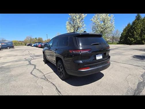 2025 Jeep Grand Cherokee L Altitude