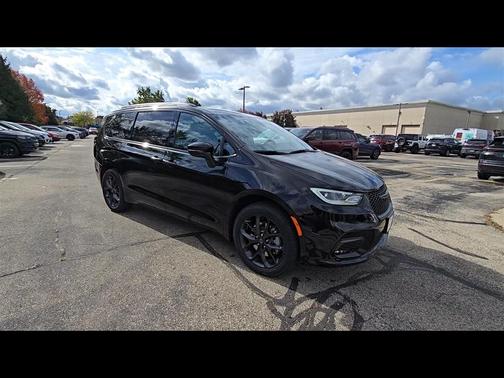 2026 Chrysler Pacifica Limited