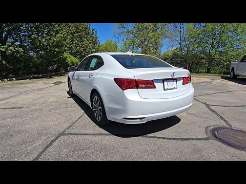 Platinum White Pearl 2020 Acura TLX Technology