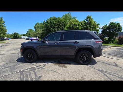 2024 Jeep Grand Cherokee Altitude