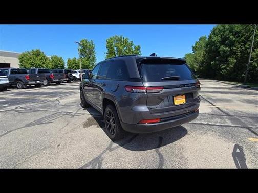 2024 Jeep Grand Cherokee Altitude