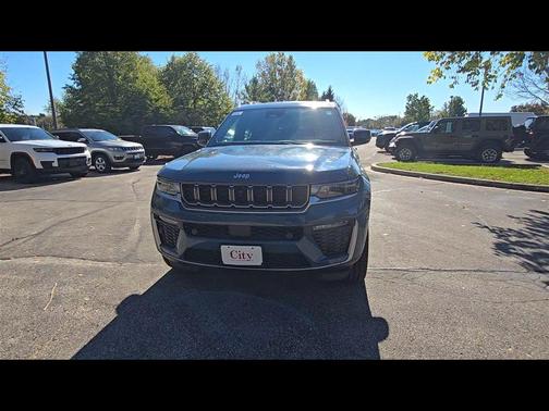 Steel Blue 2027 Jeep Grand Cherokee L Limited