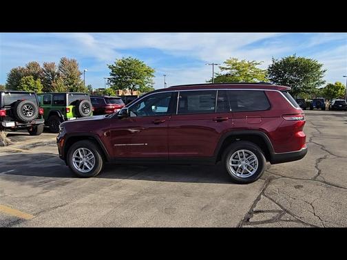 2025 Jeep Grand Cherokee L Laredo