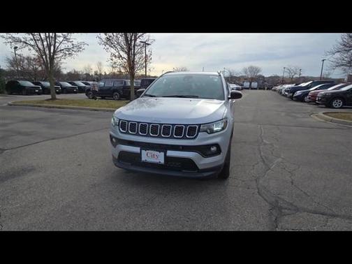 2025 Jeep Compass Latitude