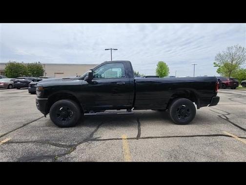 2025 RAM 2500 Tradesman Regular Cab 4x4 8' Box