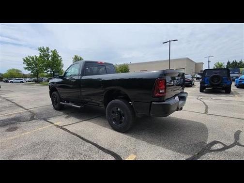 2025 RAM 2500 Tradesman Regular Cab 4x4 8' Box