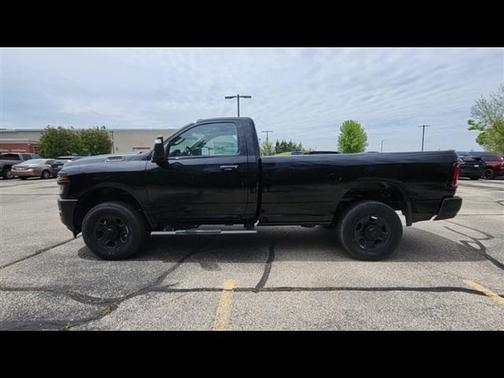 2025 RAM 2500 Tradesman Regular Cab 4x4 8' Box