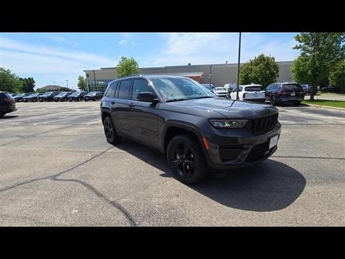2025 Jeep Grand Cherokee Altitude